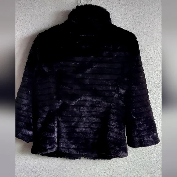Used! Guess Sophy Faux-Fur Jacket - Picture 3 of 5